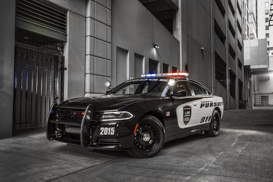  Dodge Charger Pursuit 2015 года  (фото 3 из 12)
